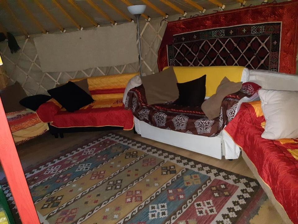 Hotel Jurta Az Erdo Mellett Dezsaval-Keresz-Tanya Pilisszentkereszt Zewnętrze zdjęcie